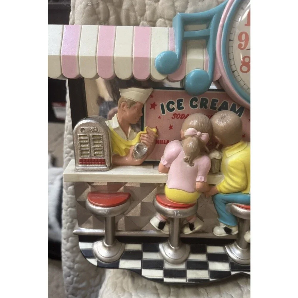 Vintage 1950s Soda Shop Diner Wall Clock Jukebox Ice Cream Parlor Decor Quartz